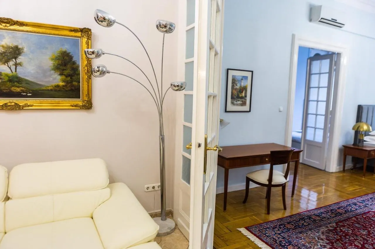 Luxury Downtown 3 Bedroom Apartment By Synagoge With Beautiful View Βουδαπέστη