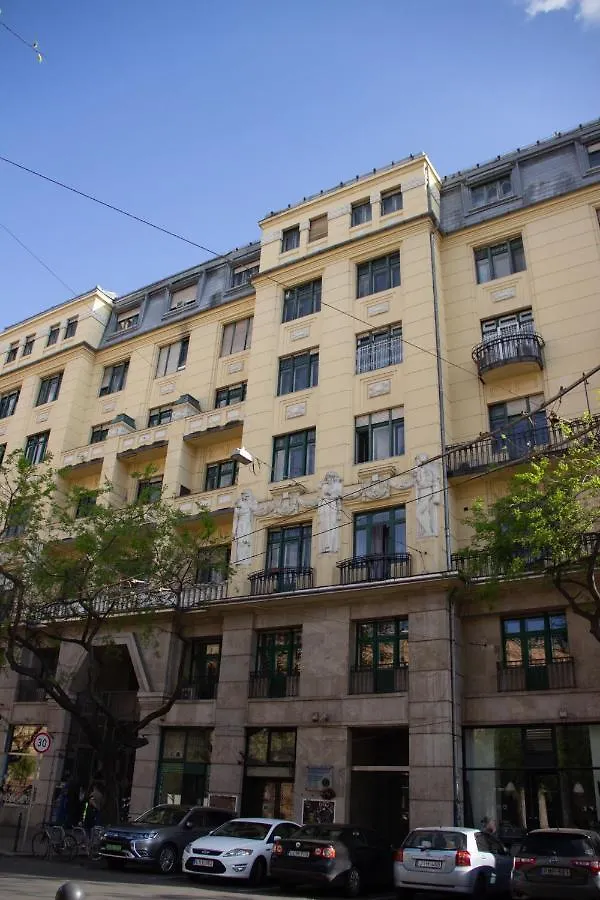 Luxury Downtown 3 Bedroom Apartment By Synagoge With Beautiful View Βουδαπέστη
