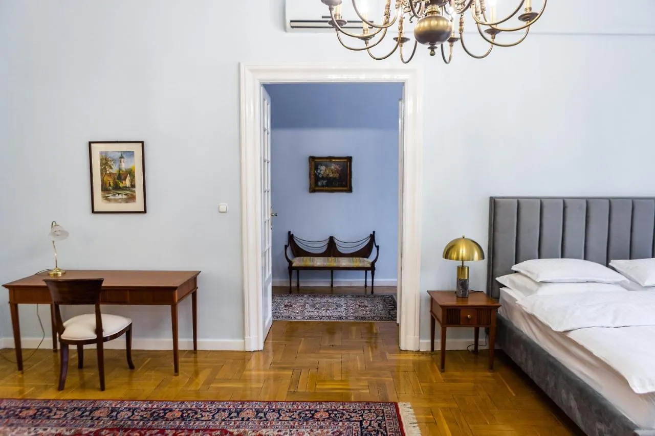 Luxury Downtown 3 Bedroom Apartment By Synagoge With Beautiful View Budapest Ungarn