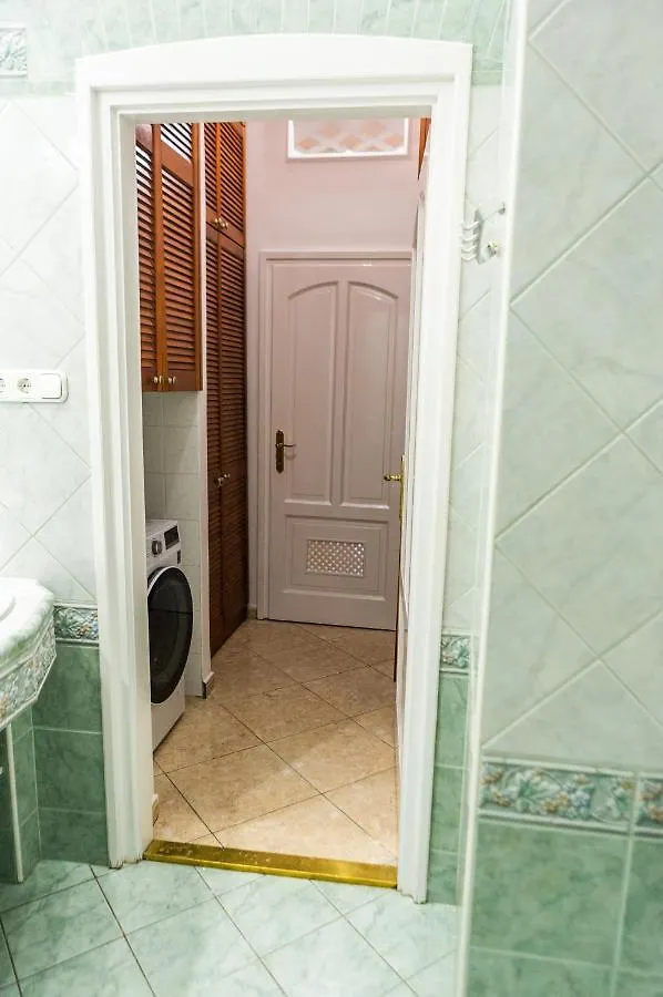 Luxury Downtown 3 Bedroom Apartment By Synagoge With Beautiful View Budapest Ungarn