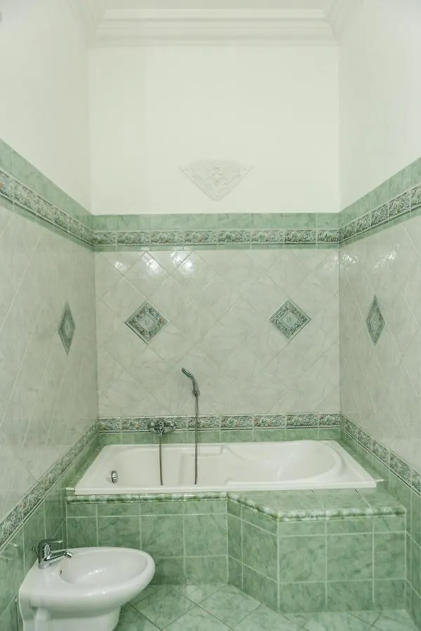 Luxury Downtown 3 Bedroom Apartment By Synagoge With Beautiful View Budapest