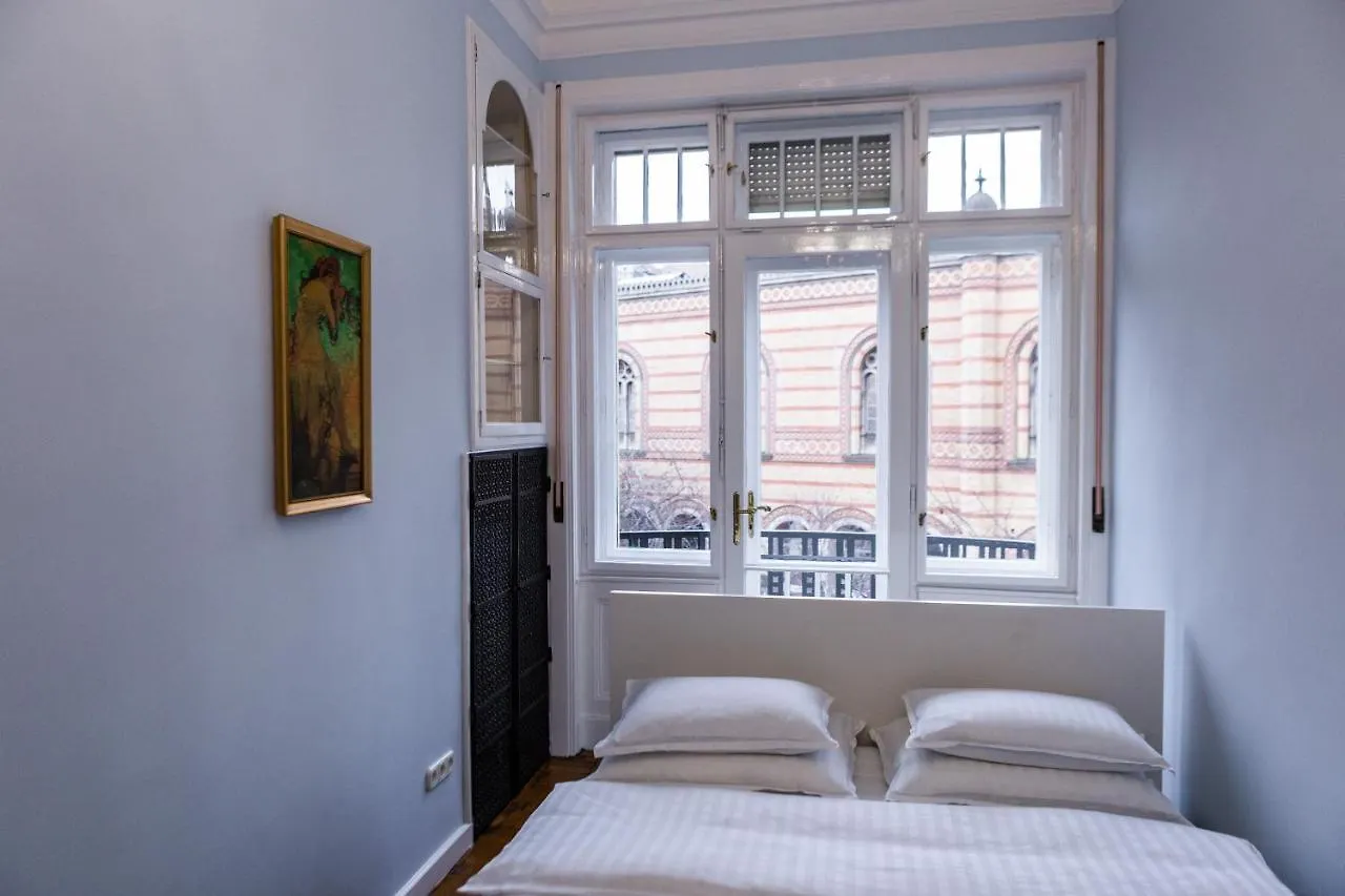 Luxury Downtown 3 Bedroom Apartment By Synagoge With Beautiful View Budapest Ungarn
